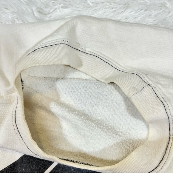 Vintage 90s Sweater Material Crew Neck Tee size L
sailing club - Picture 5 of 6